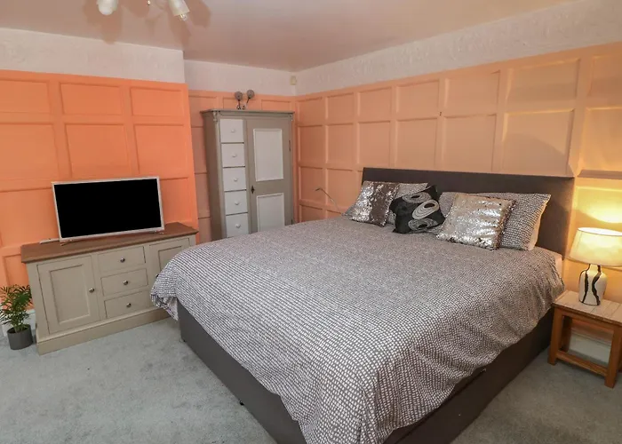 The Laurels Flat
